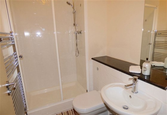 The Barony Suite Apartment, Cambuslang