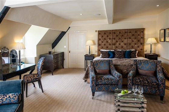  The Slaughters Manor House