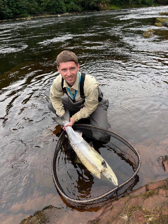 7 A. Mr Kieran Duff lands a cracking sixteen pounder from the Corner Pool