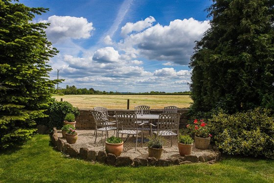 Pickwick Lodge Farm, Pickwick