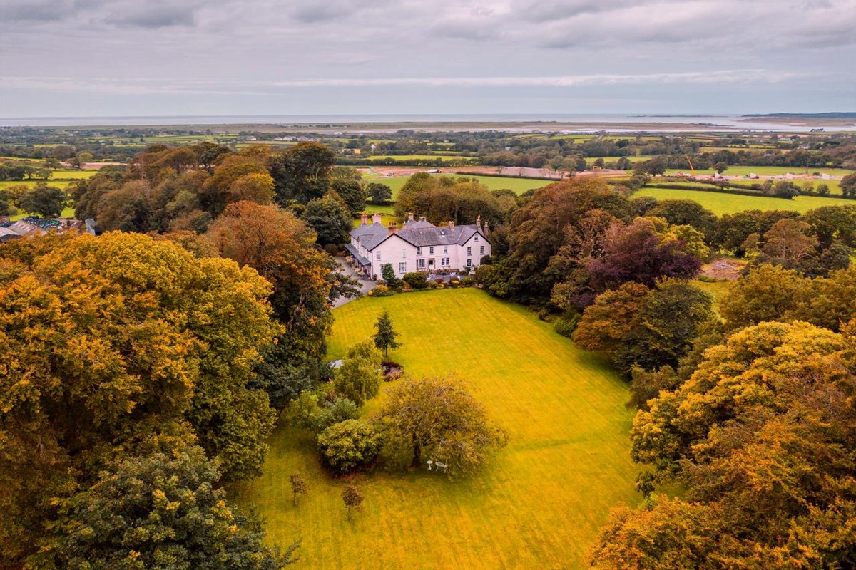 Plas Dinas Country House, Luxury Accommodation in Snowdonia
