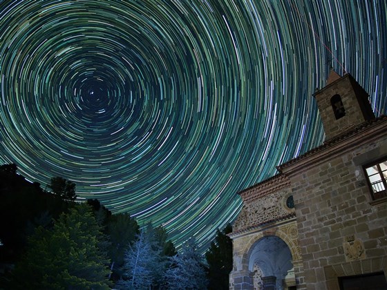 Star trails 