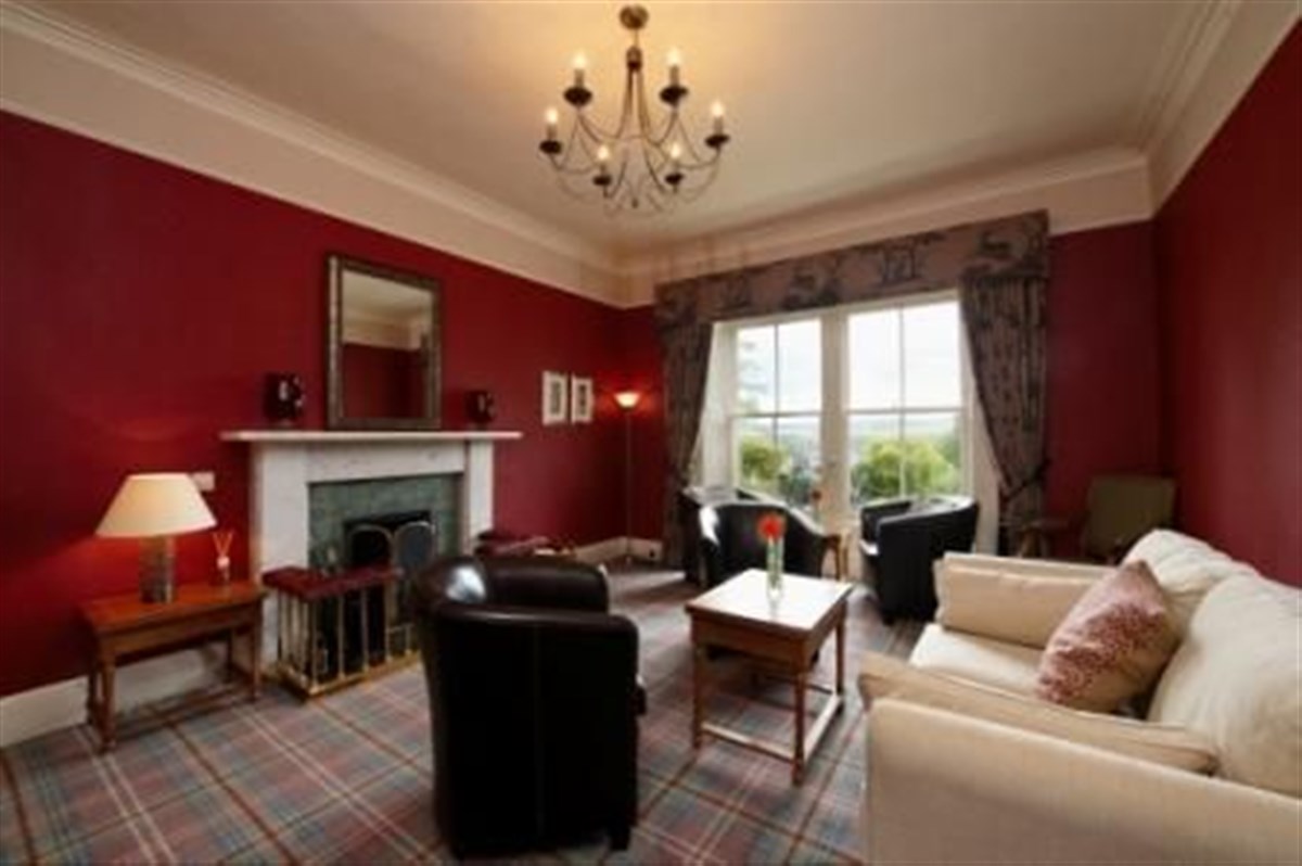 Small Lounge
