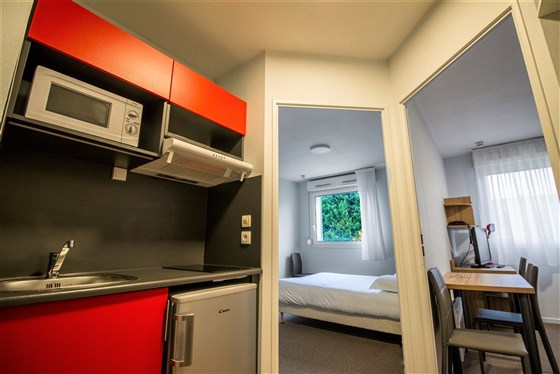 Studiomöbel und Ausstattung