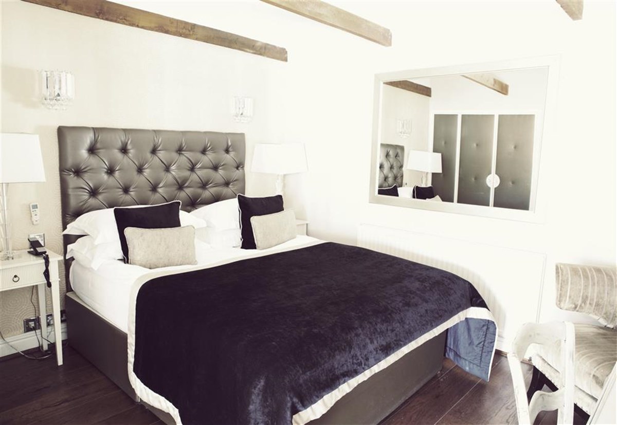 Standard King Room