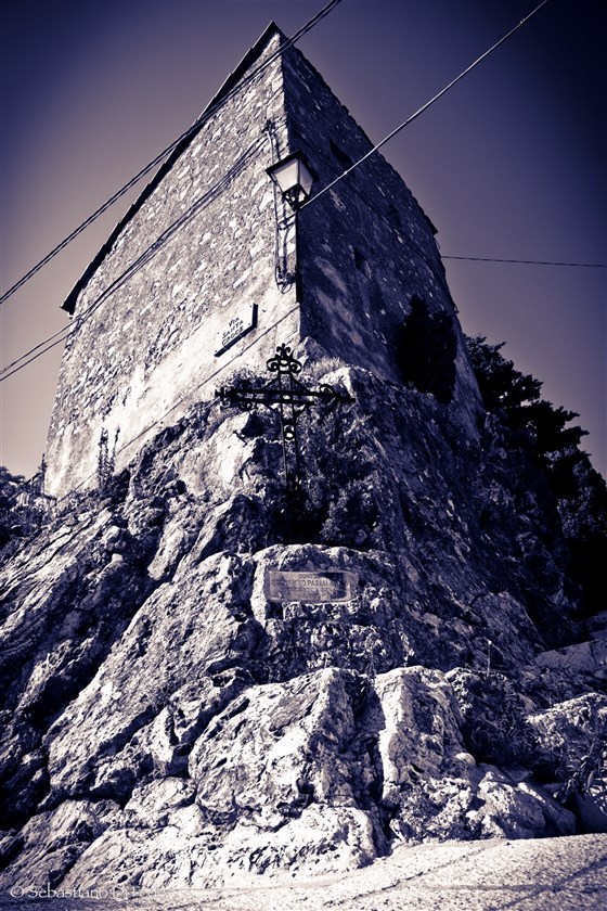 House over the Rock