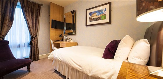 Brooks Guesthouse Bath 