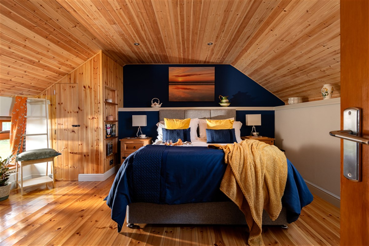 Main bedroom with King Size bed