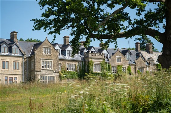 South Lodge Hotel