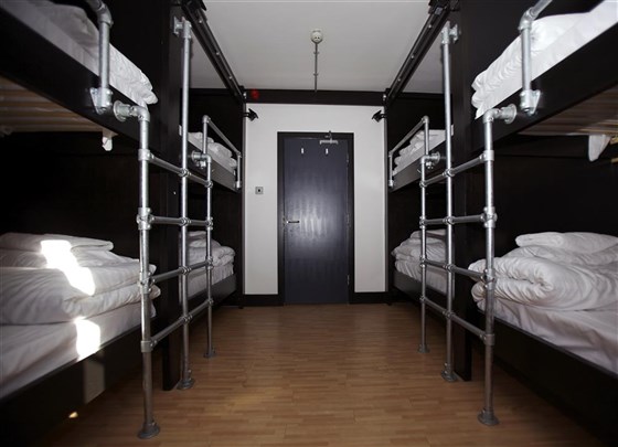 8 bed dorm