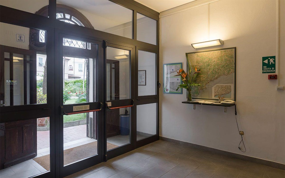 Interno