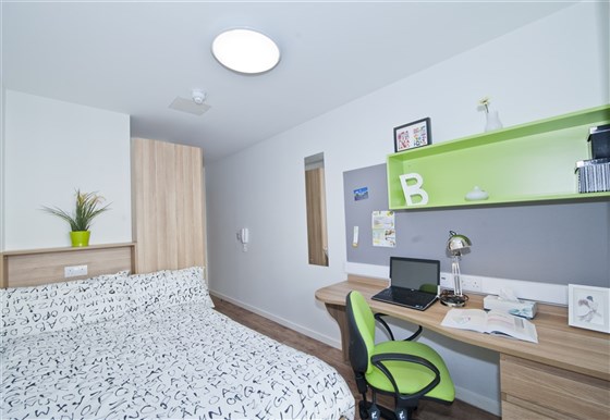 Standard Ensuite Room 