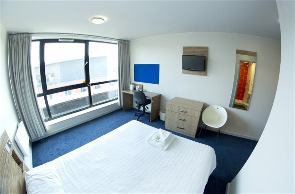Ensuite Bedroom 