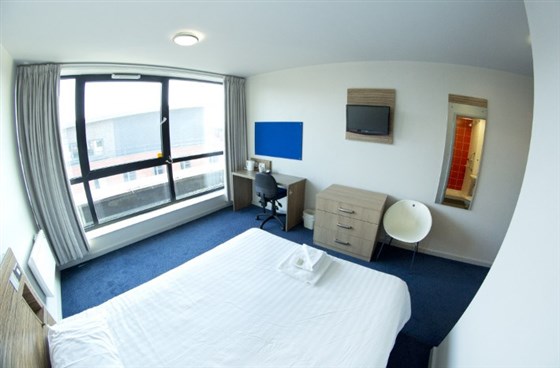 Ensuite Bedroom 