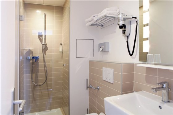 Salle de bains double supérieure