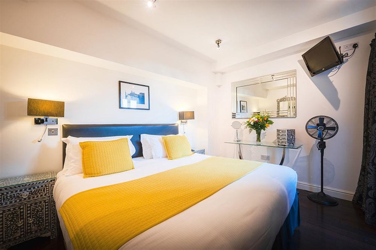 Suite Naples