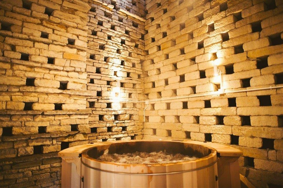 Manor Hot Tub