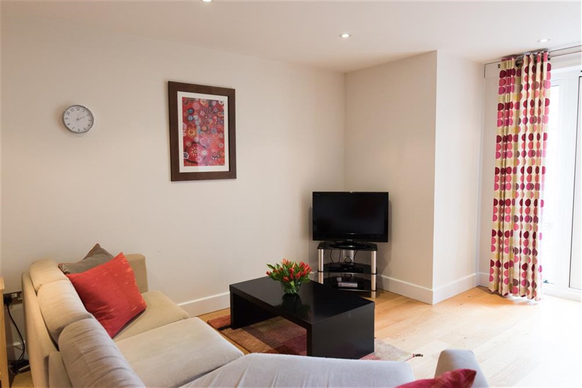 1 camera da letto soggiorno