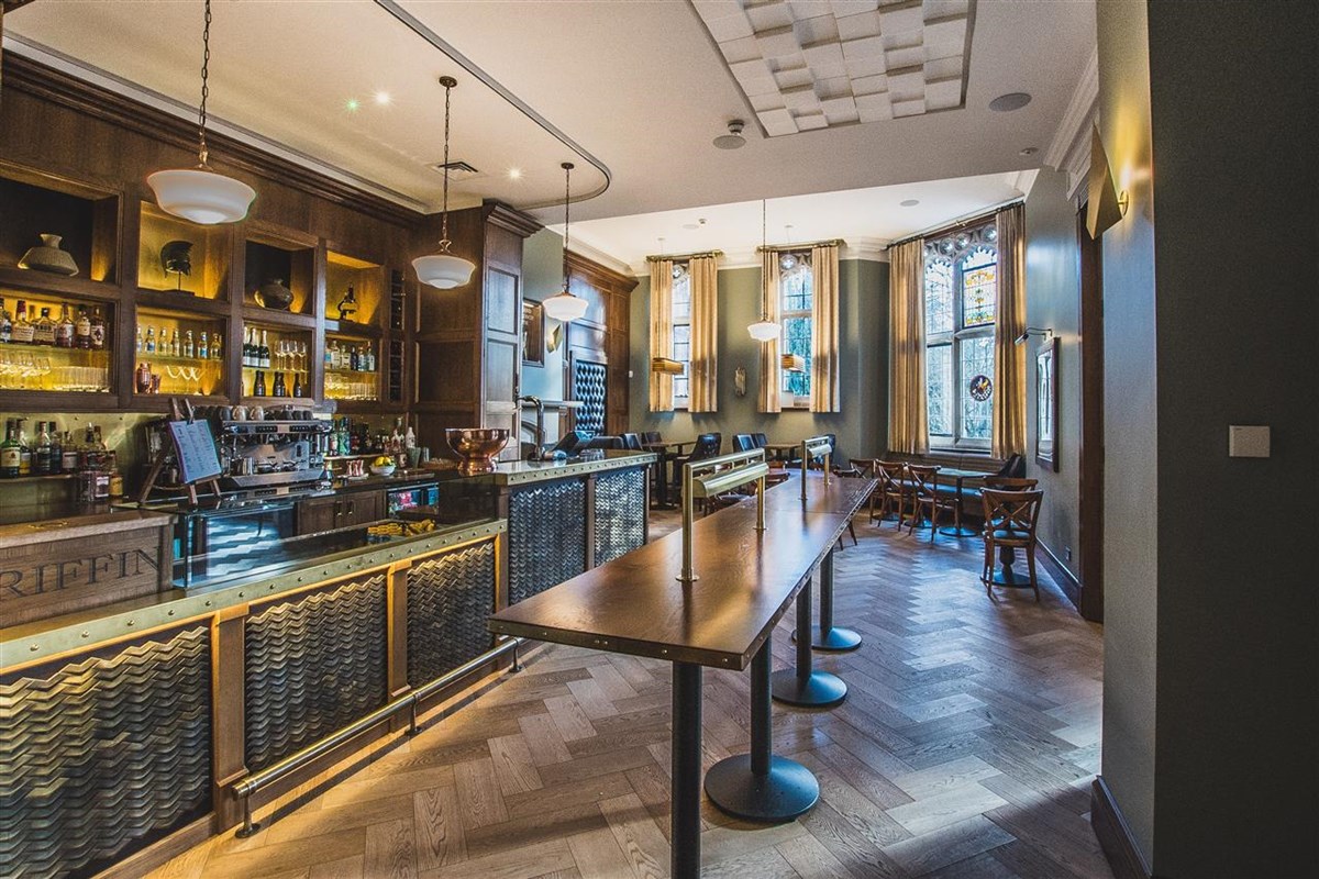 Griffin Bar