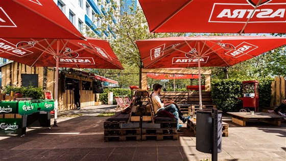Biergarten (im Sommer geöffnet)