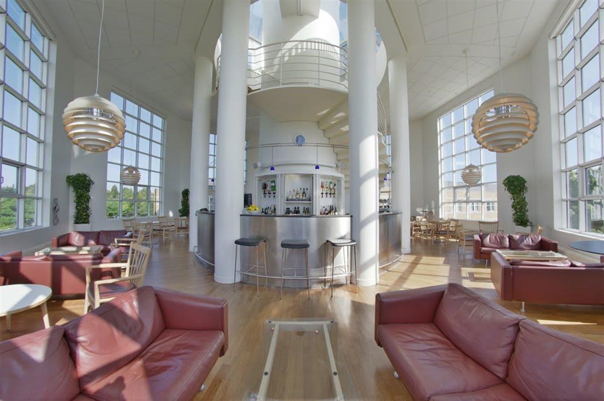 Lounge bar della torre