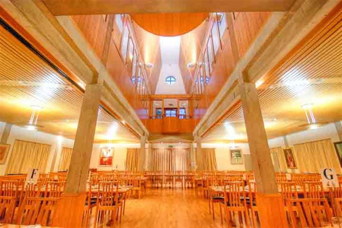 All'interno della sala da pranzo