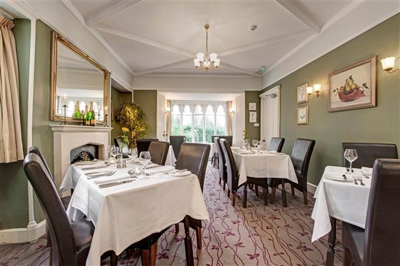 Restaurante Cedar Manor