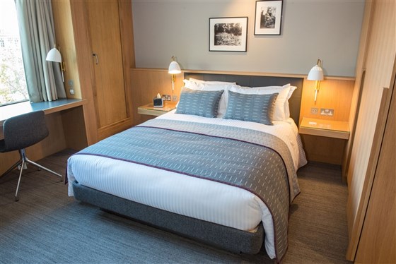 Double en-suite bedroom