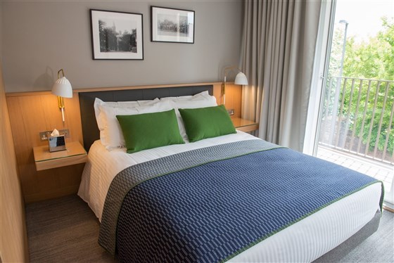 Double en-suite bedroom 