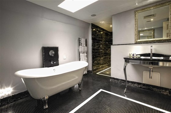 Exclusive bathroom 